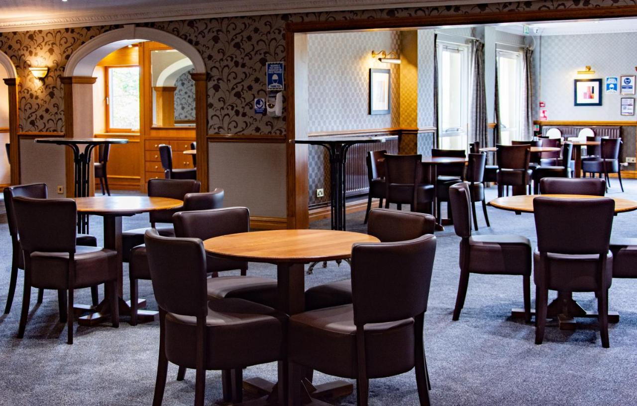 Cairn Hotel Bathgate Exteriör bild