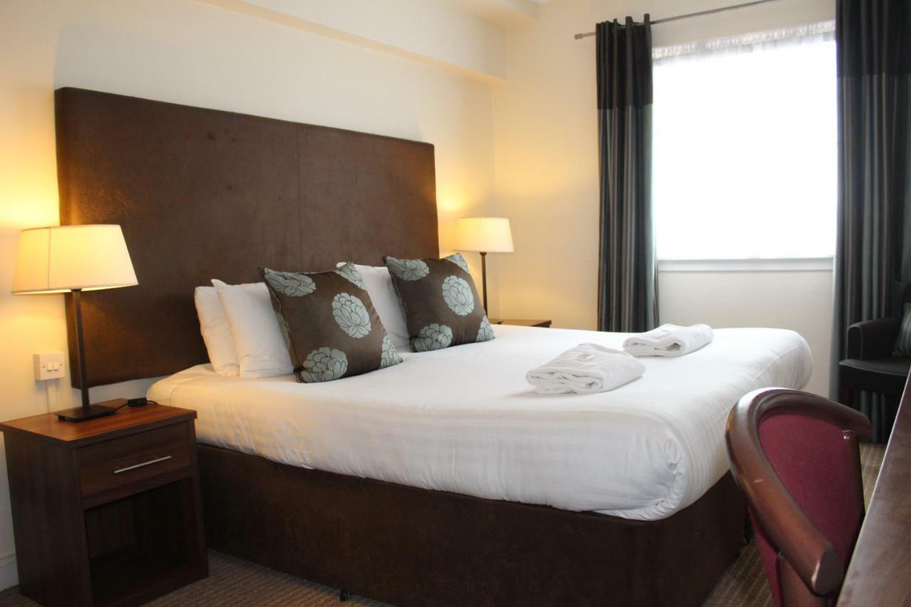 Cairn Hotel Bathgate Exteriör bild
