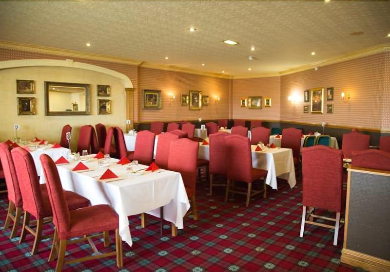 Cairn Hotel Bathgate Exteriör bild
